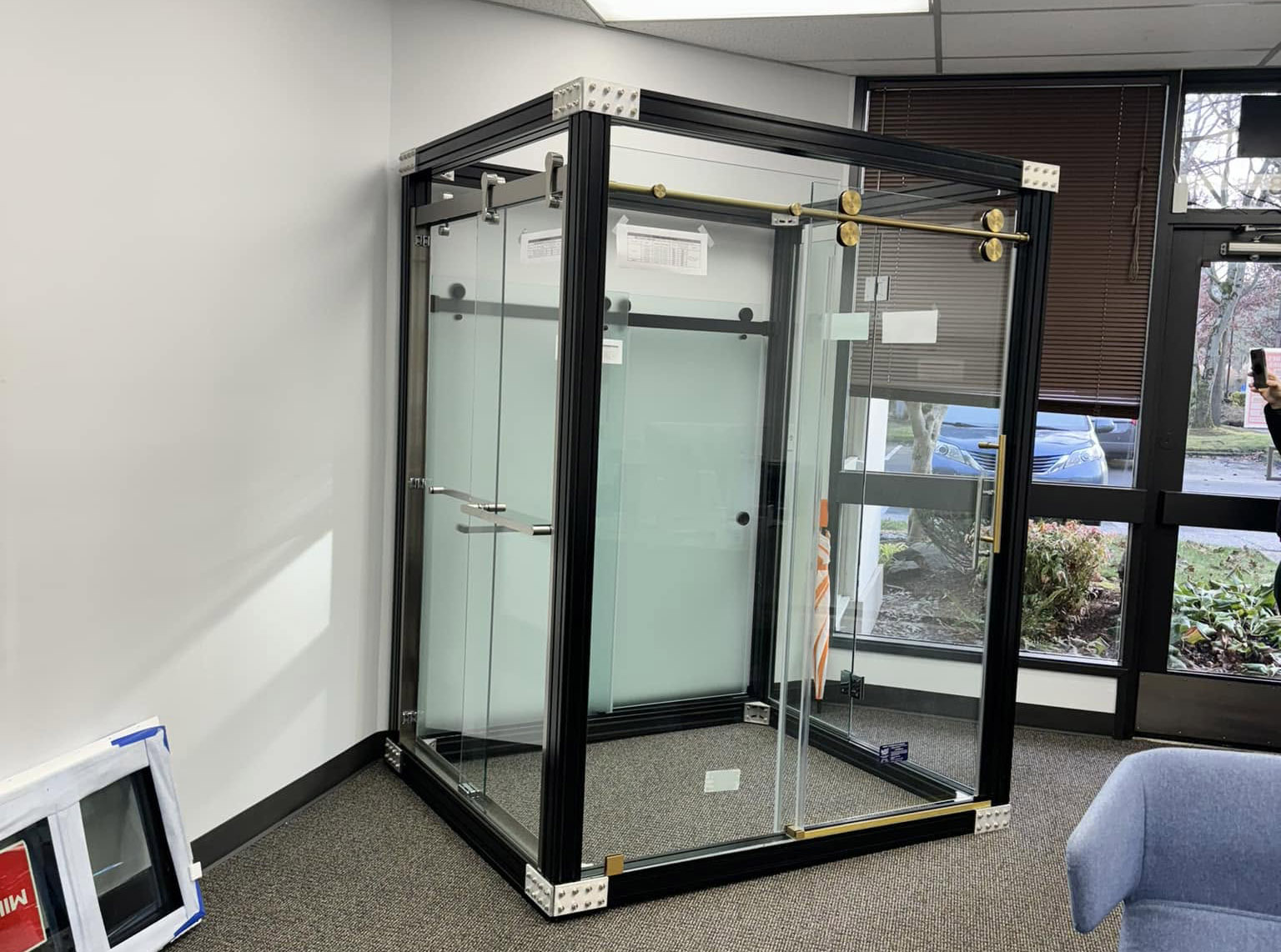 Elite Glass & Window showroom in Redmond, Washington